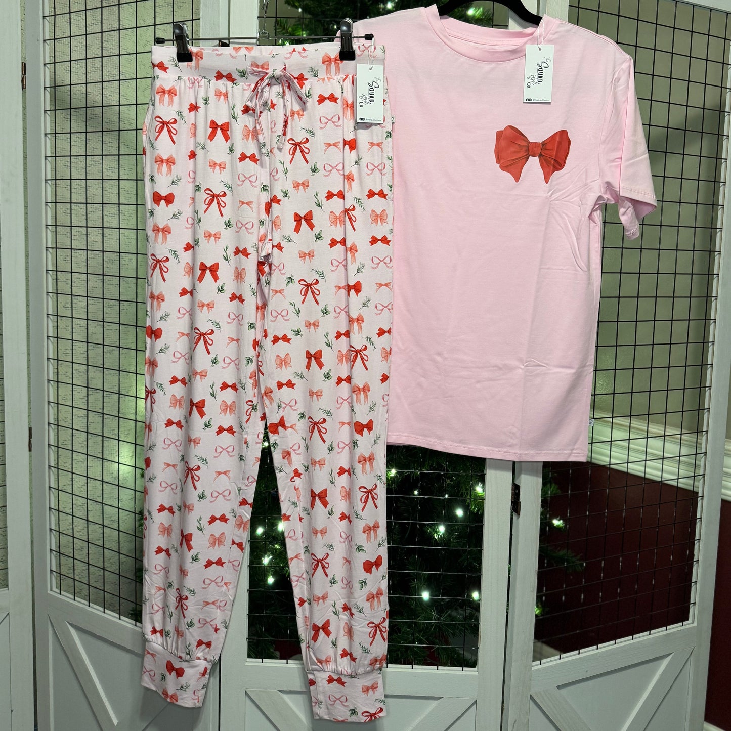 Perfectly Wrapped Joggers with Perfect Bow T shirt